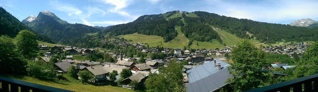 Panoramic view from Chalet Roc Soleil